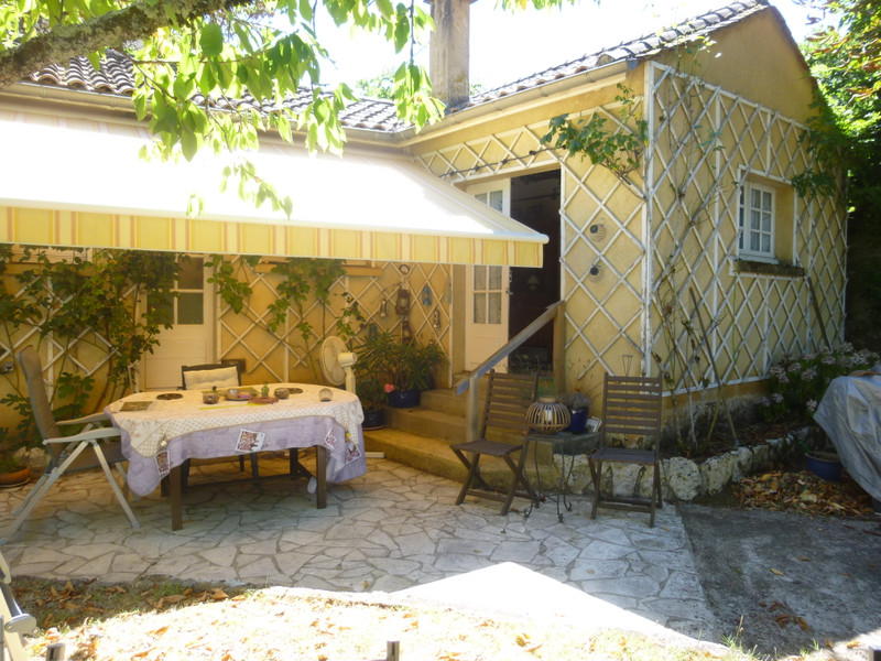 House for sale in Domme Dordogne Three bedroom detached property