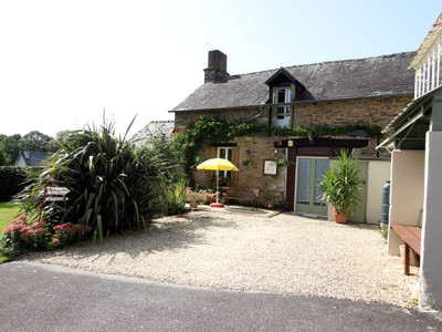 French property for sale in Châteauneuf-du-Faou, Finistère - €224,700 - photo 9