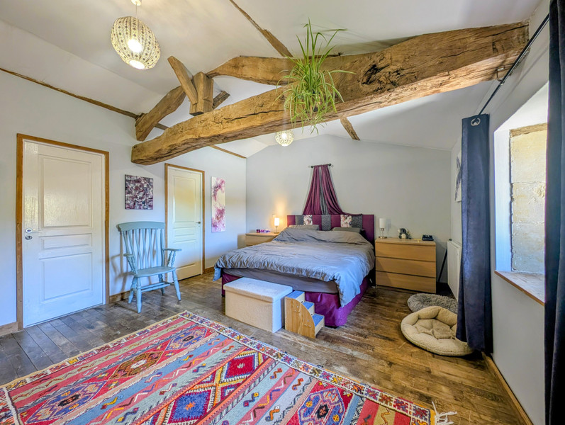 French property for sale in La Forêt-de-Tessé, Charente - €286,200 - photo 5