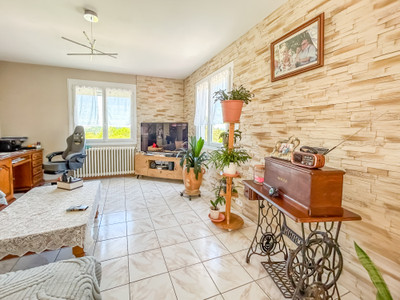 French property for sale in Montrem, Dordogne - €213,900 - photo 3
