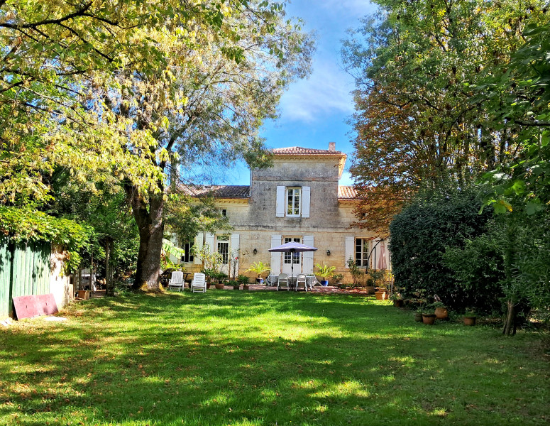 French property for sale in Plassac, Gironde - €399,990 - photo 9
