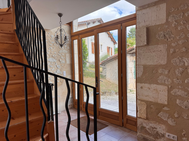 French property for sale in Aubeterre-sur-Dronne, Charente - €246,100 - photo 5