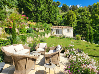 French property for sale in Vence, Alpes-Maritimes - €1,995,000 - photo 9