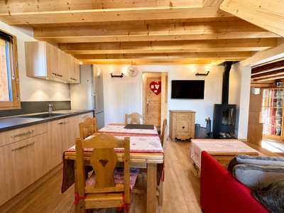 Ski property for sale in Courchevel Le Praz - €1,260,000 - photo 0