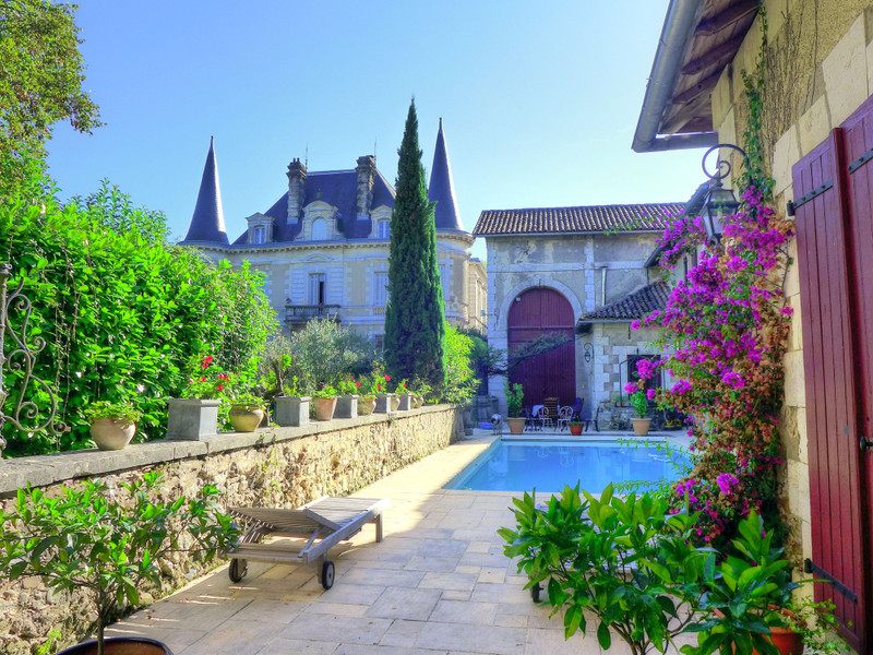Chateau for sale in SaliesdeBéarn PyrénéesAtlantiques MAJESTIC
