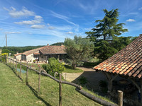 Propriété à vendre à Sainte-Livrade-sur-Lot, Lot-et-Garonne - 245 000 € - photo n°2