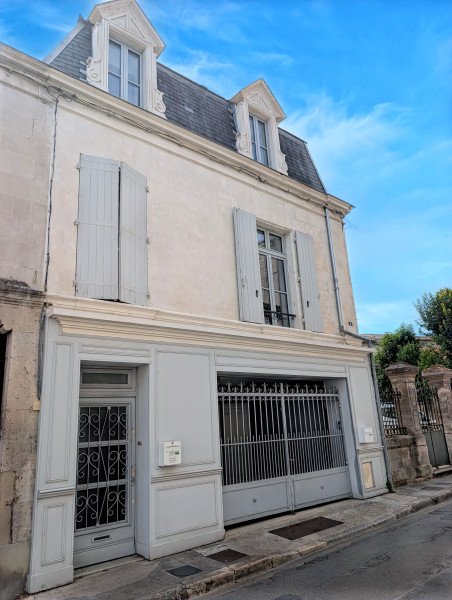 French property for sale in Barbezieux-Saint-Hilaire, Charente - €350,000 - photo 9