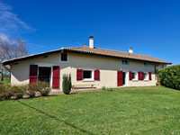 Maison à vendre à Chanoz-Châtenay, Ain - 519.000 € - photo 1