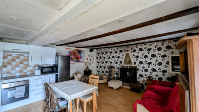 French property for sale in Le Croisty, Morbihan - €82,500 - photo 2
