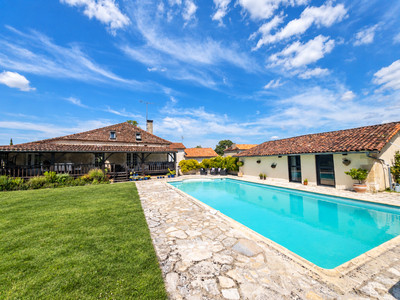 Maison à vendre à Saint-Romain, Charente, Poitou-Charentes, avec Leggett Immobilier