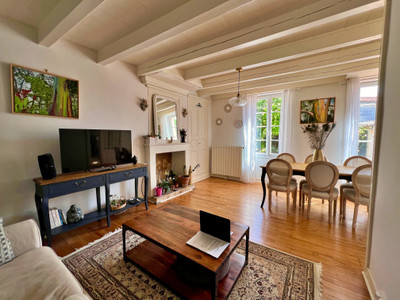 French property for sale in Jarnac, Charente - €294,250 - photo 1