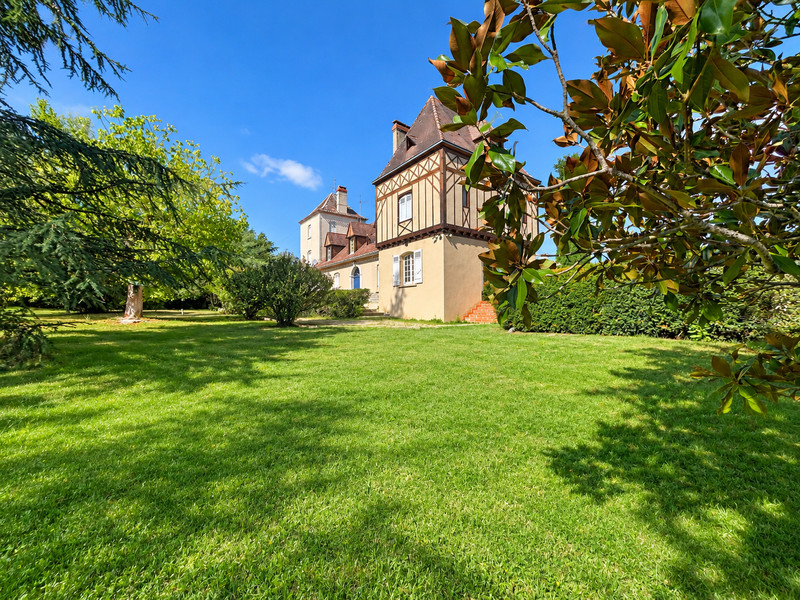 French property for sale in Montpon-Ménestérol, Dordogne - €372,350 - photo 4