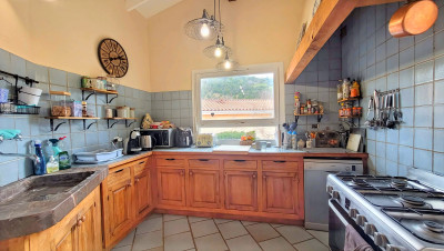 French property for sale in Arles-sur-Tech, Pyrénées-Orientales - €325,000 - photo 4