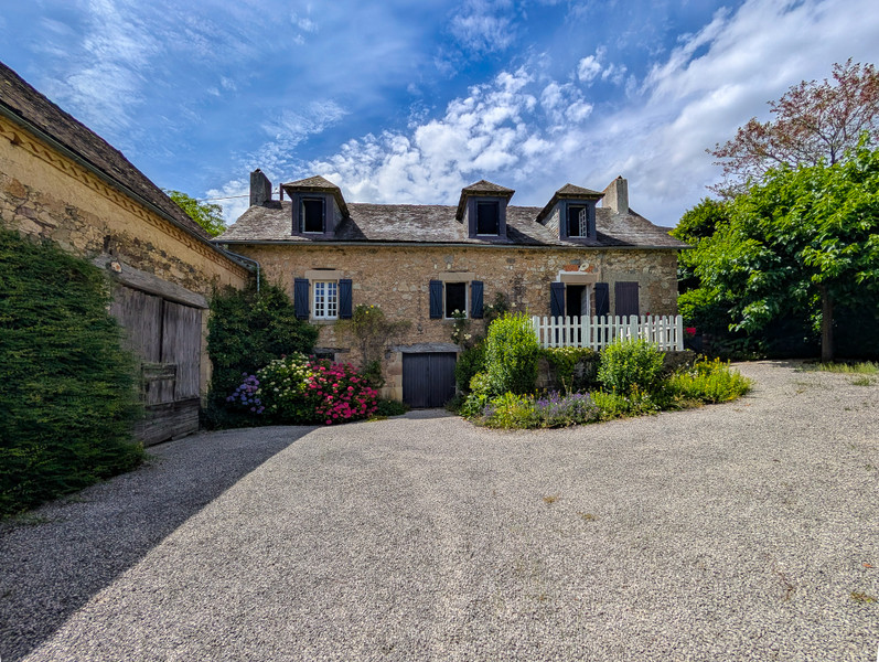 French property for sale in Juillac, Corrèze - €191,000 - photo 1