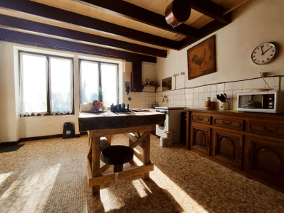 French property for sale in Cellefrouin, Charente - €57,500 - photo 3