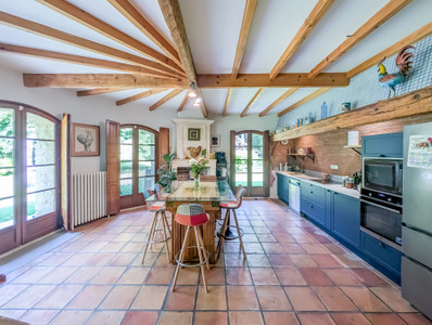 French property for sale in Montmérac, Charente - €579,000 - photo 5