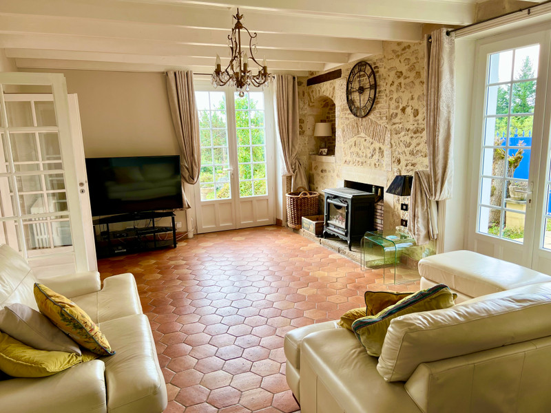 French property for sale in Javerlhac-et-la-Chapelle-Saint-Robert, Dordogne - €399,000 - photo 9