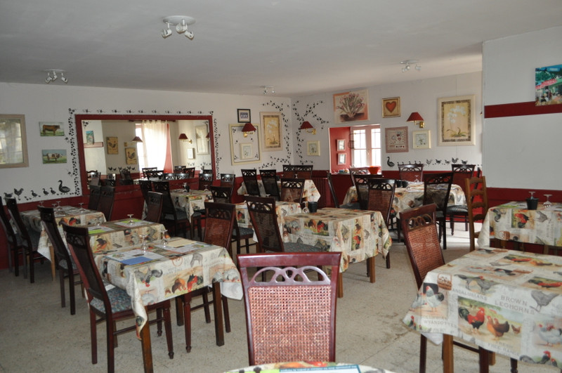 French property for sale in Bourdeilles, Dordogne - €429,800 - photo 4