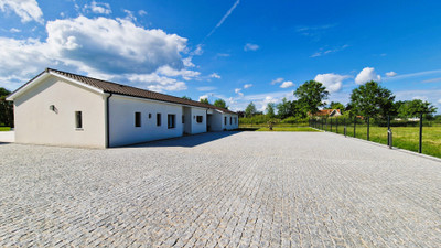 French property for sale in Montpon-Ménestérol, Dordogne - €577,500 - photo 9