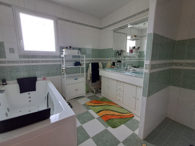 French property for sale in Courbillac, Charente - €278,000 - photo 8