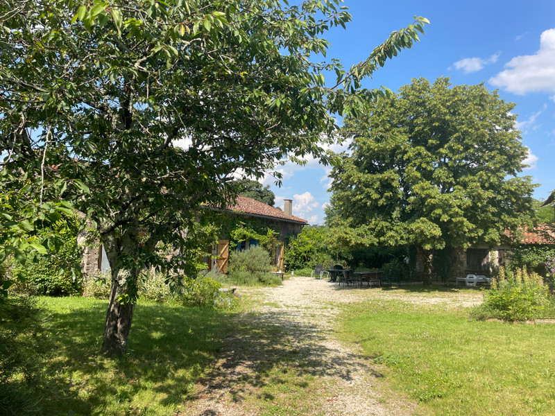 French property for sale in Queaux, Vienne - €267,500 - photo 0