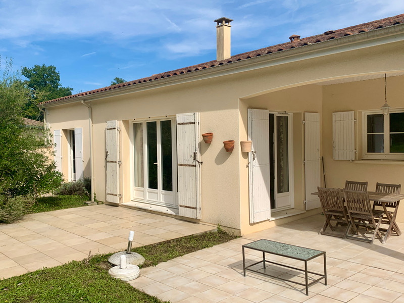 French property for sale in Clam, Charente-Maritime - €241,500 - photo 10