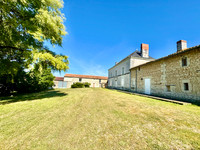 Maison à vendre à Prinçay, Vienne - 299.000 € - photo 3