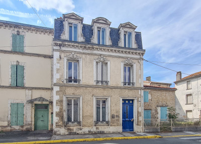  à vendre à Mansle, Charente, Poitou-Charentes, avec Leggett Immobilier