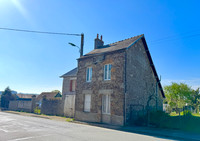 Maison à vendre à Neuilly-le-Vendin, Mayenne - 67.000 € - photo 1