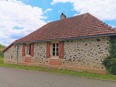 Maison à vendre à Saint-Julien-le-Vendômois, Corrèze, Limousin, avec Leggett Immobilier