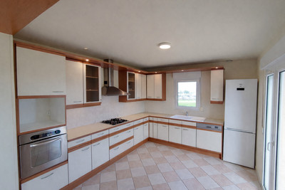 French property for sale in Vierville-sur-Mer, Calvados - €589,000 - photo 3