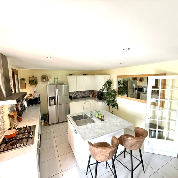 French property for sale in Aurions-Idernes, Pyrénées-Atlantiques - €325,000 - photo 9