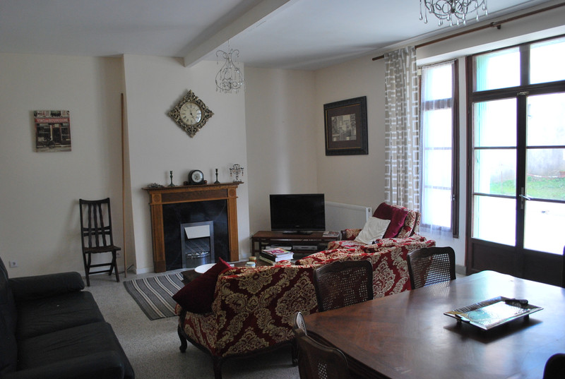 French property for sale in Adriers, Vienne - &#8364;82,500 - photo 3