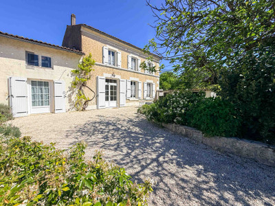Maison à vendre à Paillé, Charente-Maritime, Poitou-Charentes, avec Leggett Immobilier