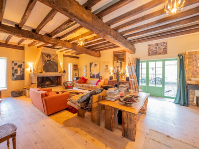 UNDER OFFER - SUMPTUOUSLY RESTORED 17TH-CENTURY BÉARNAIS MANOR HOUSE WITH 13 ACRES (5.2 HA)...