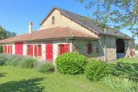 Maison à vendre à Gourgé, Deux-Sèvres - 317.234 € - photo 1
