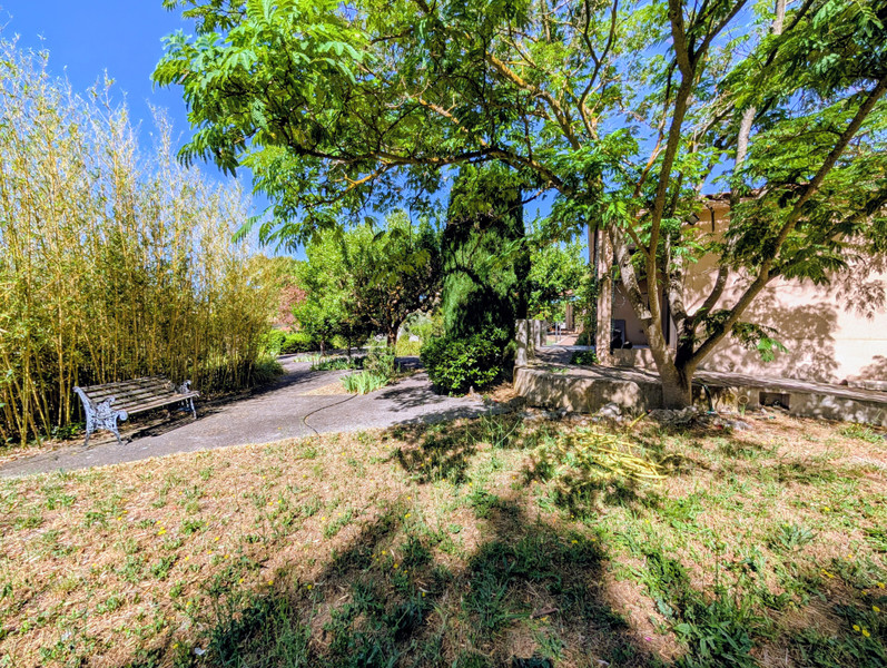 French property for sale in Cuges-les-Pins, Bouches-du-Rhône - €699,600 - photo 4