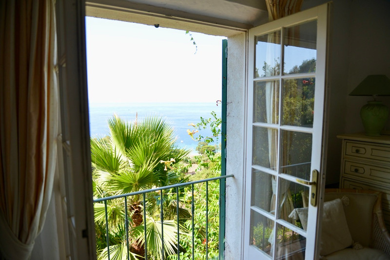 French property for sale in Le Lavandou, Var - €3,000,000 - photo 9