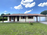 Maison à vendre à La Couronne, Charente - 203.300 € - photo 2