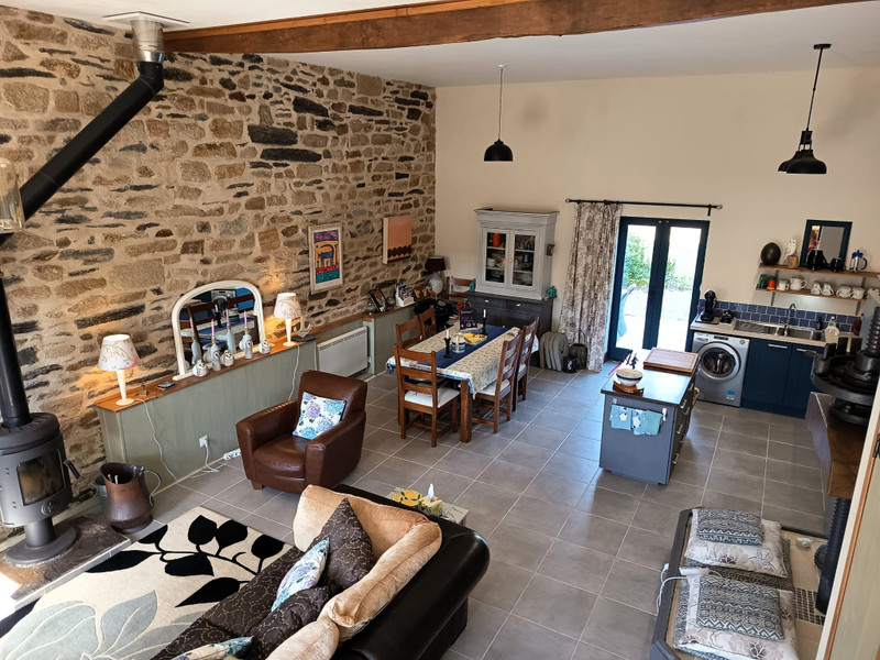 French property for sale in Cast, Finistère - €965,000 - photo 6