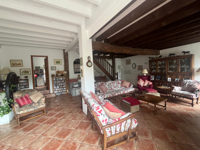 French property for sale in Saint-Médard, Charente - €251,450 - photo 5