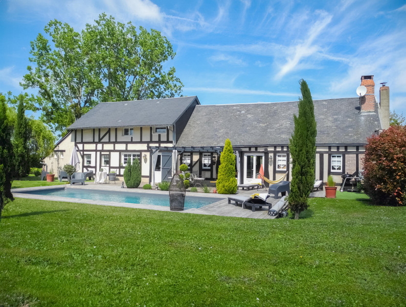 Maison à vendre à Blancafort, Cher - 999.880 € - photo 1