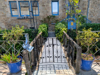 Propriété à vendre à Guerlesquin, Finistère - 540 600 € - photo n°2