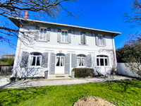 Maison à vendre à Gastes, Landes - 950.000 € - photo 1