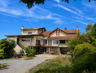 Propriété à vendre à Châlus, Haute-Vienne - 235 400 € - photo n°1