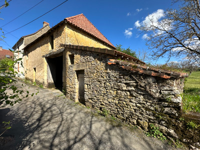 Grange à vendre à Saint-Martial-d'Albarède, Dordogne, Aquitaine, avec Leggett Immobilier