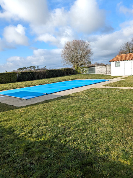 French property for sale in L'Aiguillon-sur-Vie, Vendée - €318,000 - photo 5