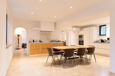 French property for sale in Vaison-la-Romaine, Vaucluse - €1,490,000 - photo 4