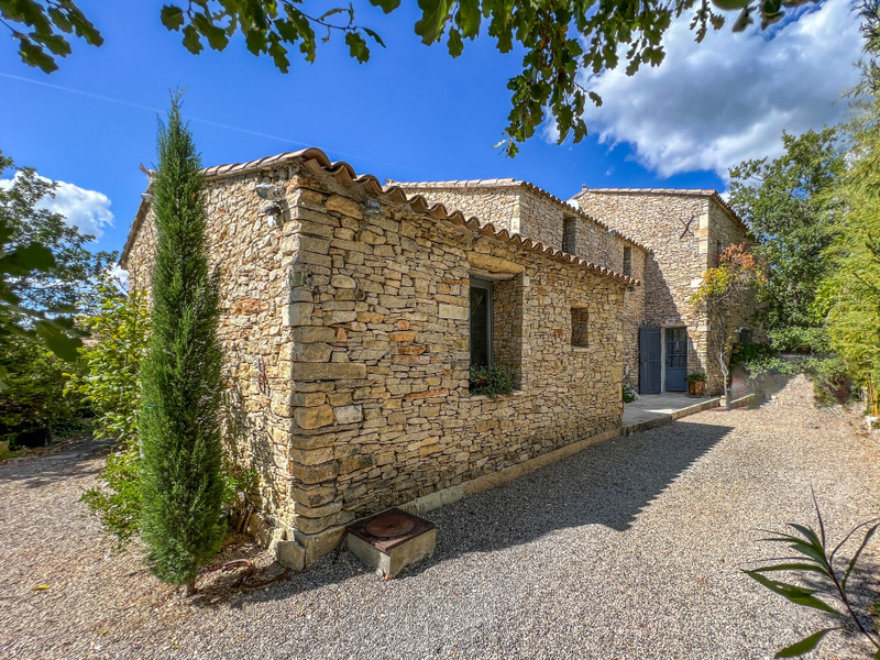 House for sale in Gordes Vaucluse Gordes; character 4bedroom stone