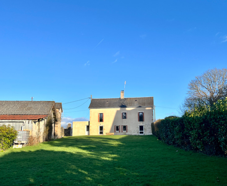 Propriété à vendre à Langoëlan, Morbihan - 246 100 €